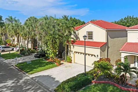 483 NW 87th Terrace Coral Springs FL 33071