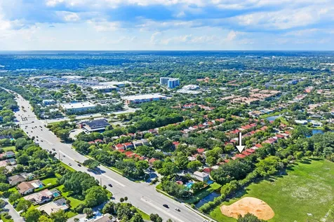 483 NW 87th Terrace Coral Springs FL 33071