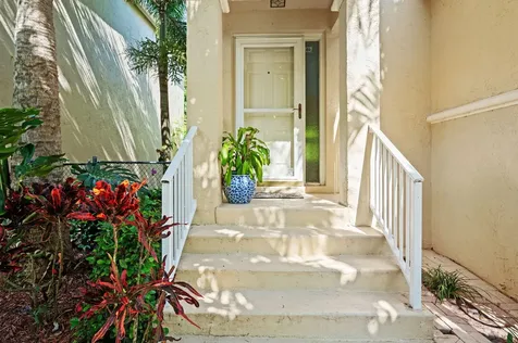 483 NW 87th Terrace Coral Springs FL 33071