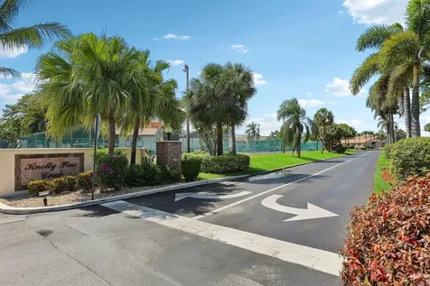 306 Knotty Pine Circle Greenacres FL 33463