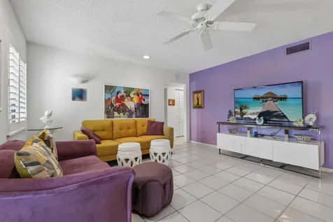 306 Knotty Pine Circle Greenacres FL 33463