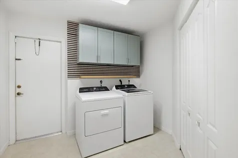 1902 SE Gaskins Circle Port St Lucie FL 34952