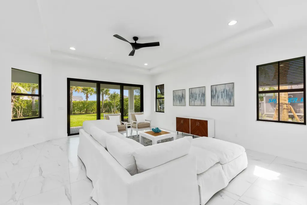13487 Artisan Circle Palm Beach Gardens FL 33418