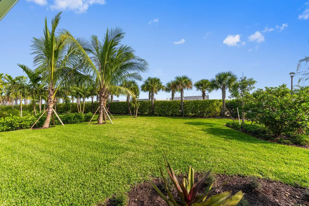 13487 Artisan Circle Palm Beach Gardens FL 33418