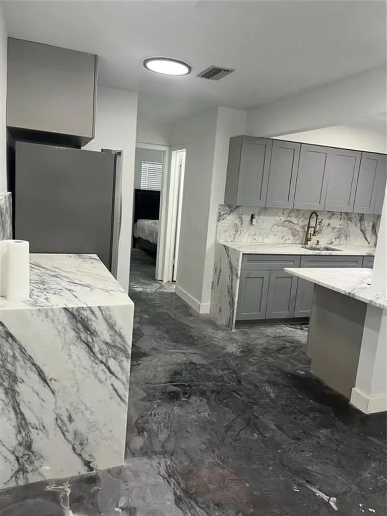 739 NE 13th Court Fort Lauderdale FL 33304
