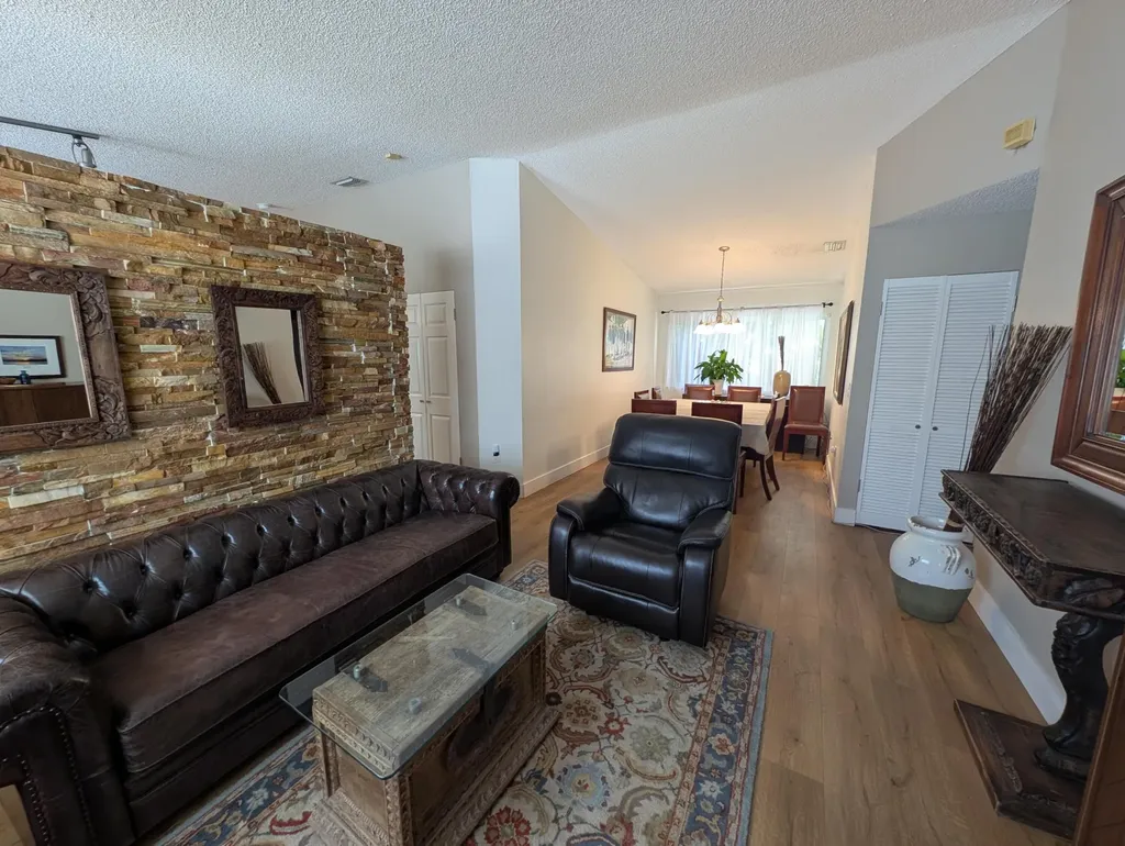 128 Danielle Court Weston FL 33326