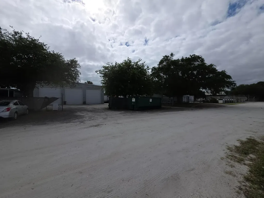 806 SW 11th Drive Drive SW Vero Beach FL 32962