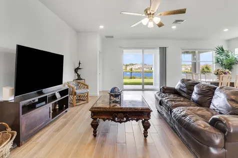 5783 SE Skyblue Circle Stuart FL 34997