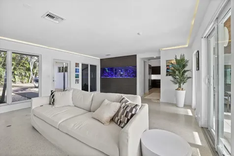 1321 Tangelo Isle Fort Lauderdale FL 33315