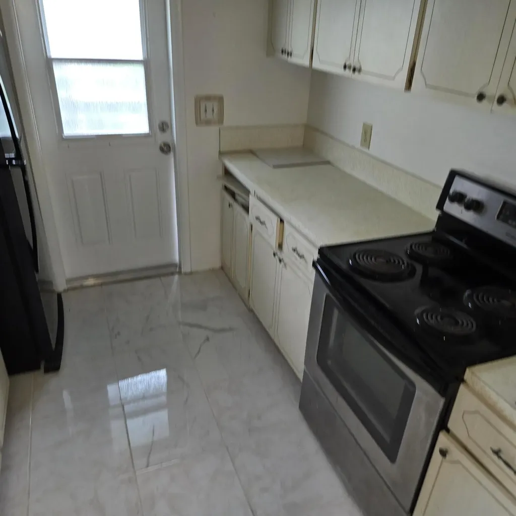 5420 NW 11th Street Plantation FL 33313