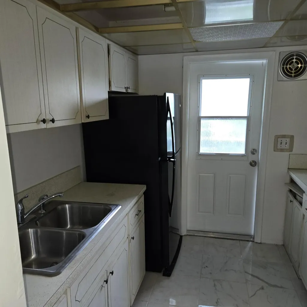 5420 NW 11th Street Plantation FL 33313