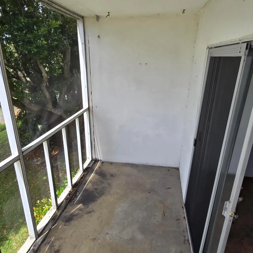 5420 NW 11th Street Plantation FL 33313