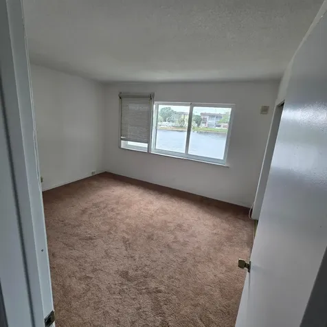 5420 NW 11th Street Plantation FL 33313