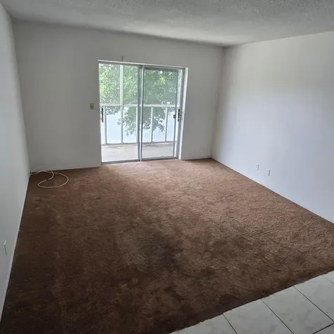 5420 NW 11th Street Plantation FL 33313