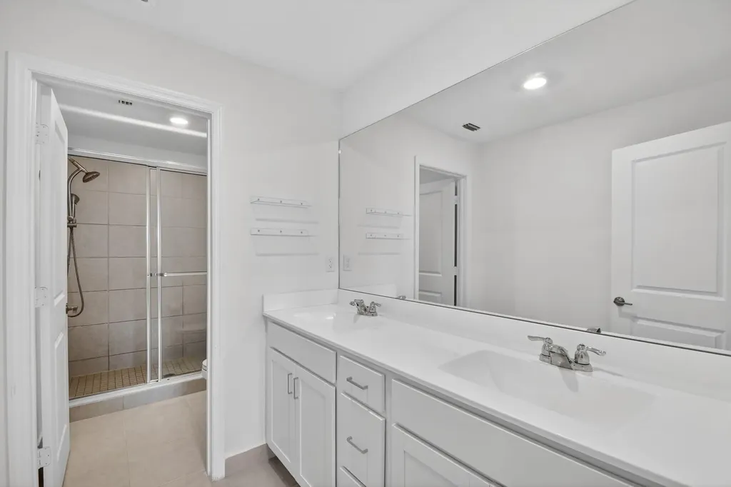 6933 N Harbours Edge Avenue Lake Worth FL 33467