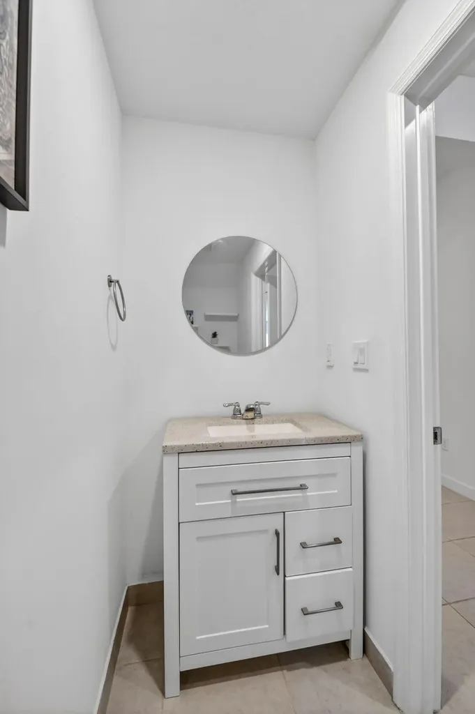 6933 N Harbours Edge Avenue Lake Worth FL 33467