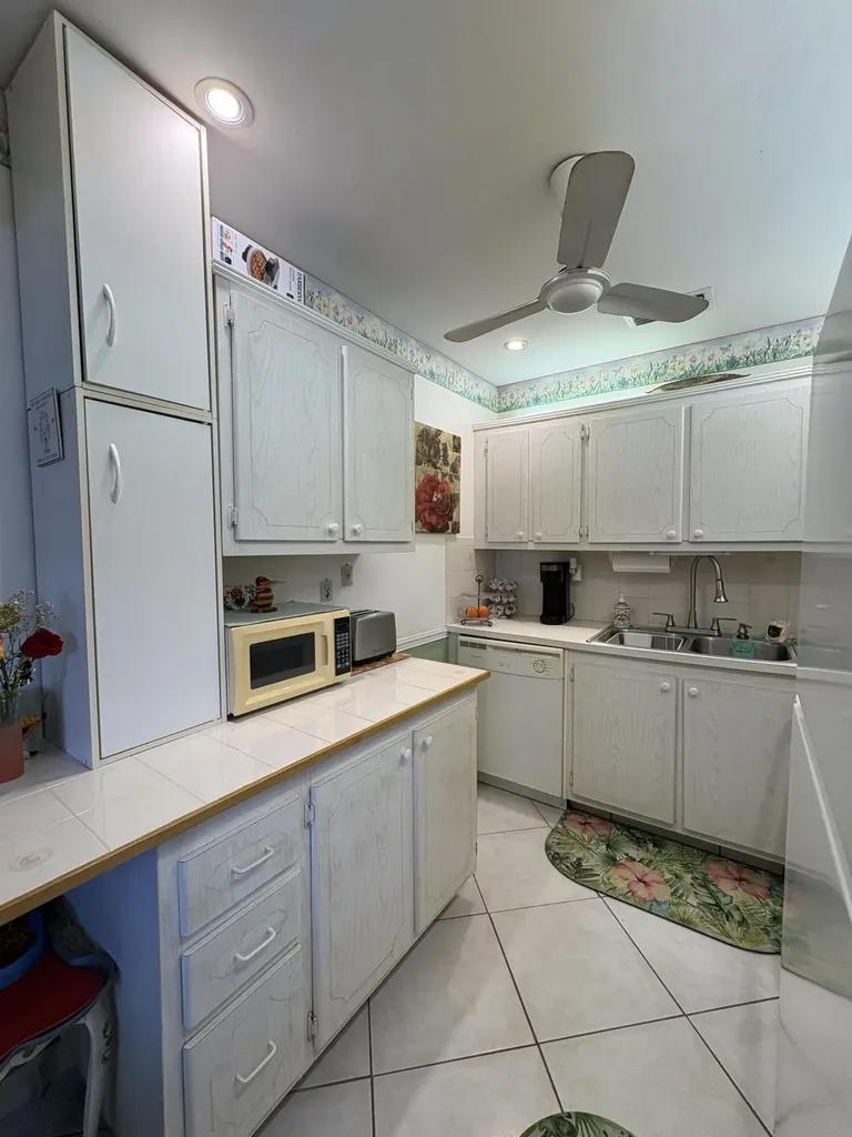 175 Bedford West Palm Beach FL 33417