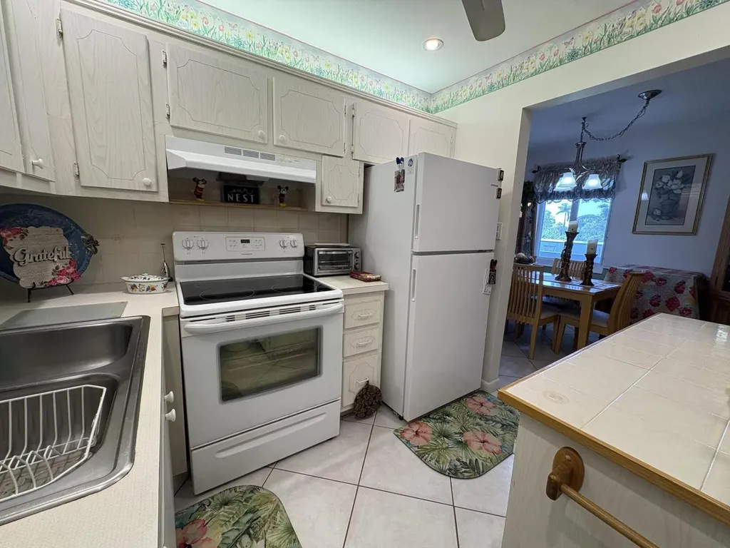 175 Bedford West Palm Beach FL 33417