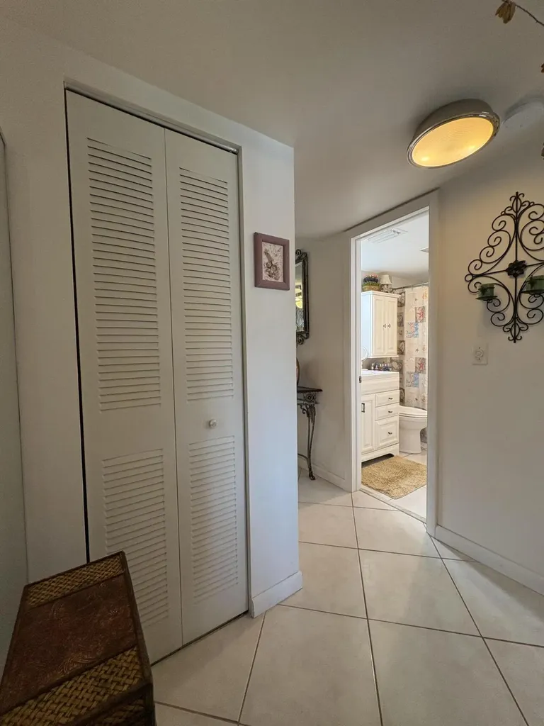 175 Bedford West Palm Beach FL 33417