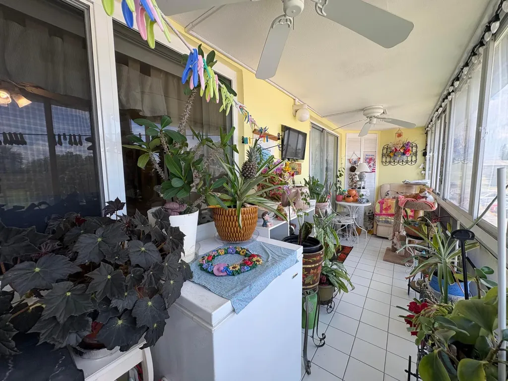 175 Bedford West Palm Beach FL 33417