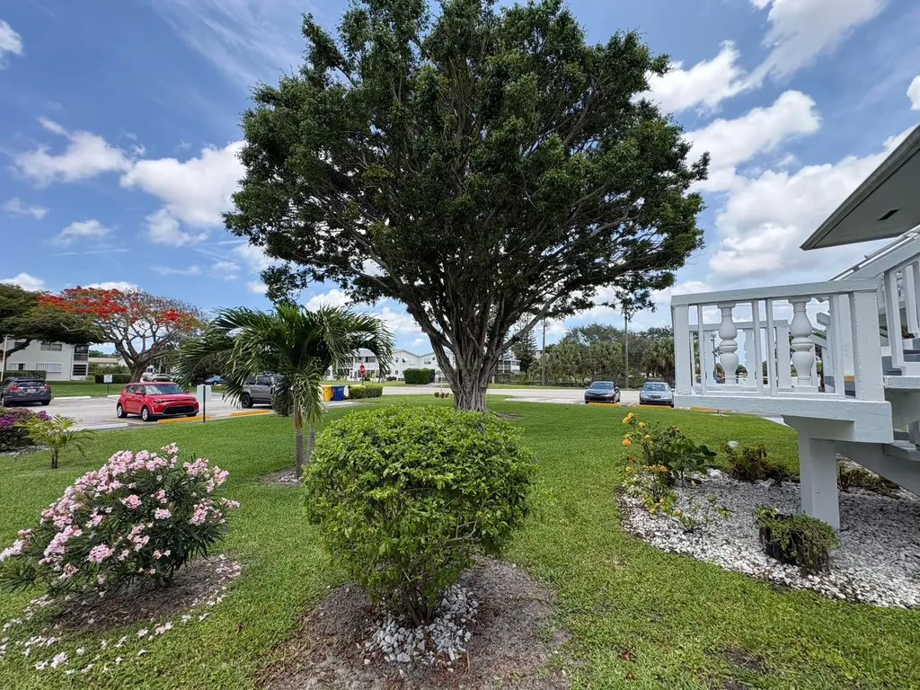 175 Bedford West Palm Beach FL 33417