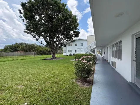 175 Bedford West Palm Beach FL 33417