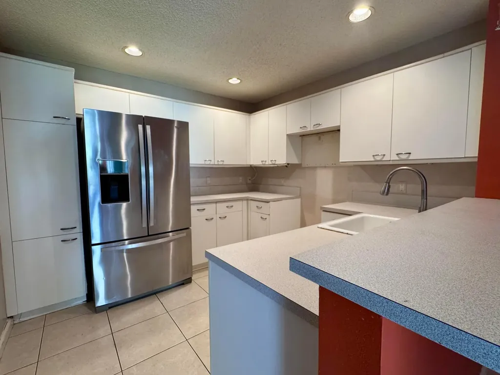 4989 SW 32nd Terrace Dania Beach FL 33312