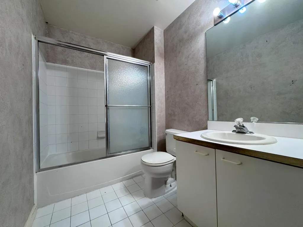 4989 SW 32nd Terrace Dania Beach FL 33312