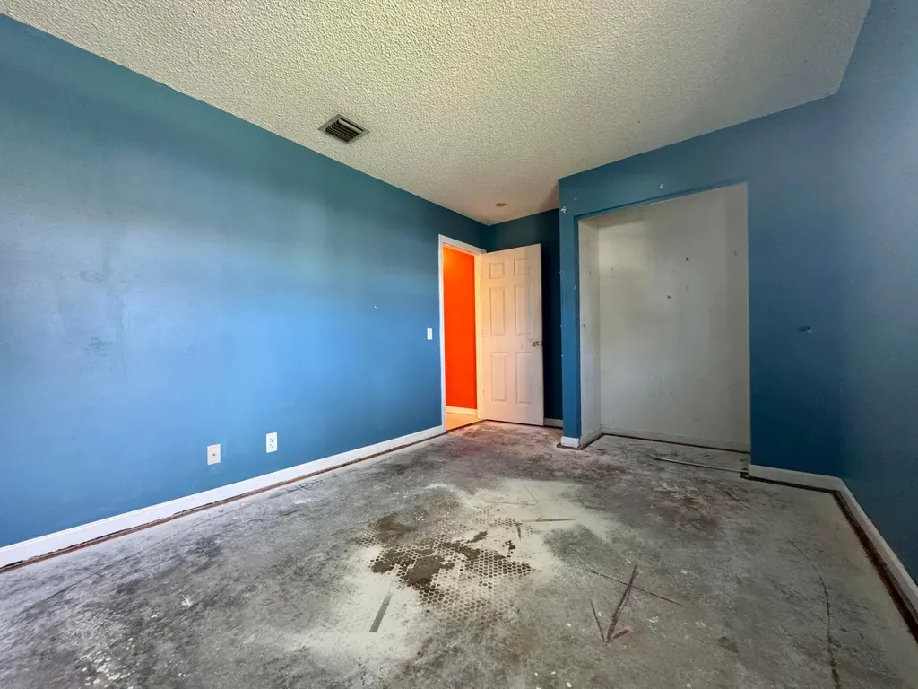 4989 SW 32nd Terrace Dania Beach FL 33312
