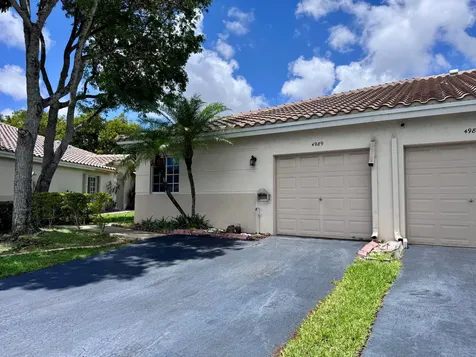 4989 SW 32nd Terrace Dania Beach FL 33312