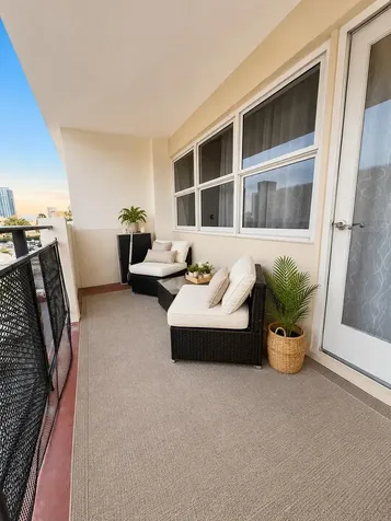 401 Golden Isle Drive Hallandale Beach FL 33009