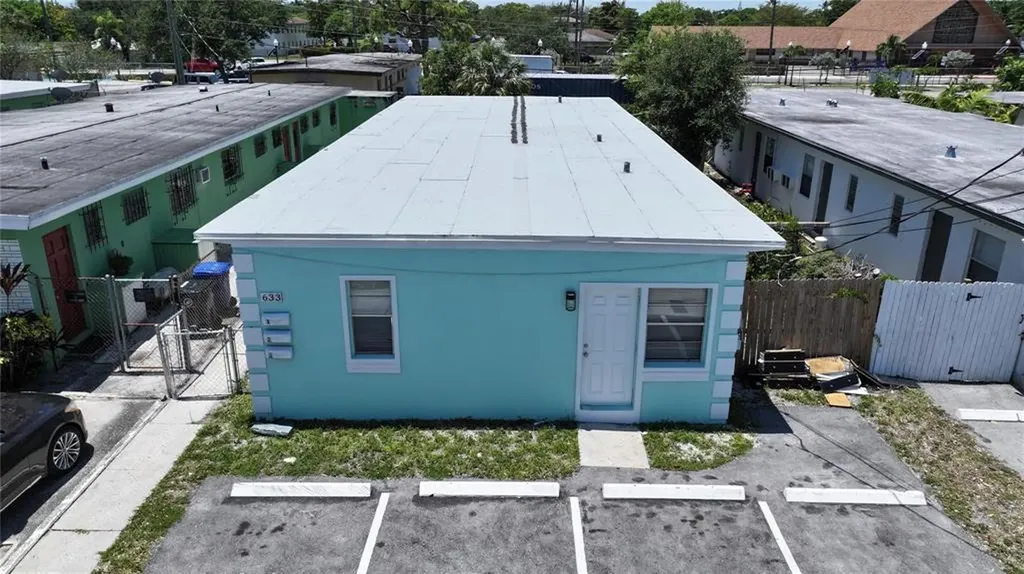 633 NW 15th Terrace Fort Lauderdale FL 33311