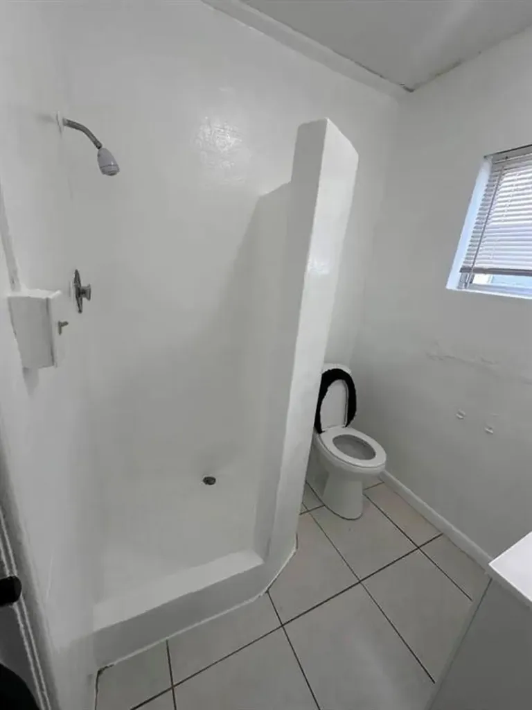 633 NW 15th Terrace Fort Lauderdale FL 33311