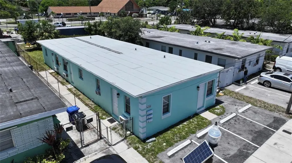 633 NW 15th Terrace Fort Lauderdale FL 33311