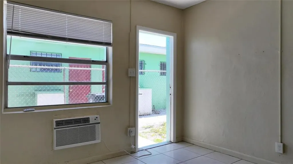 633 NW 15th Terrace Fort Lauderdale FL 33311