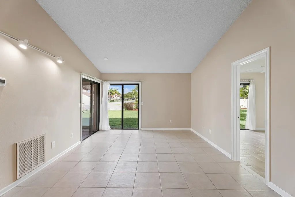 2242 SE Breckenridge Circle Port St Lucie FL 34952