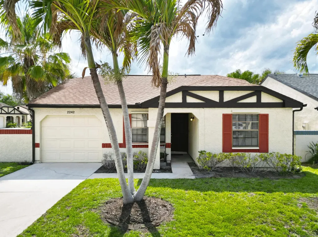2242 SE Breckenridge Circle Port St Lucie FL 34952