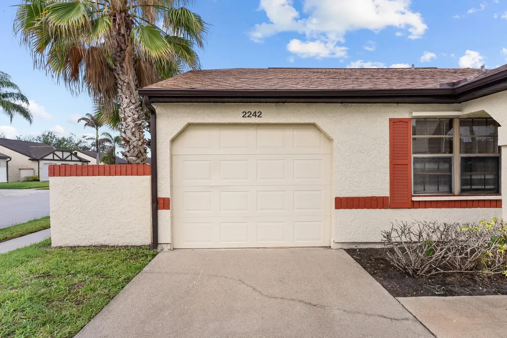 2242 SE Breckenridge Circle Port St Lucie FL 34952