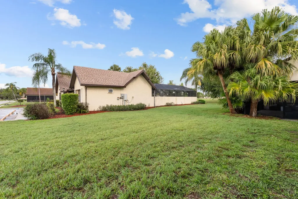 2242 SE Breckenridge Circle Port St Lucie FL 34952