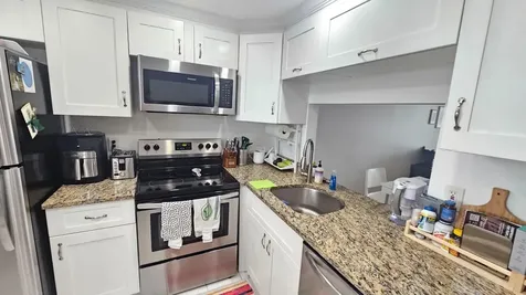9235 Lagoon Place Davie FL 33324