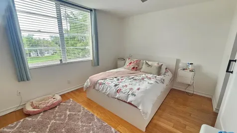 9235 Lagoon Place Davie FL 33324