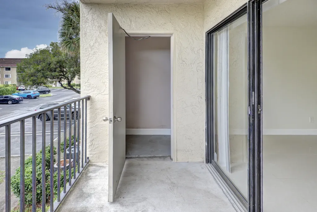 9244 W Atlantic Boulevard Coral Springs FL 33071