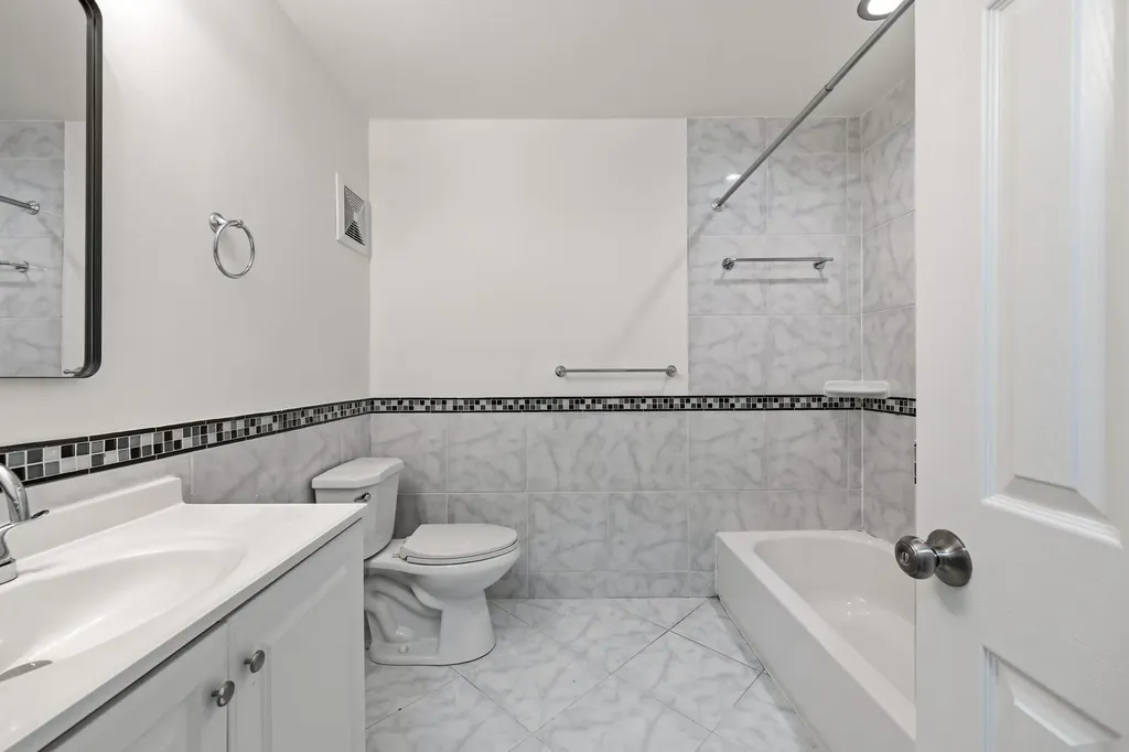 820 Rock Hill Avenue Davie FL 33325