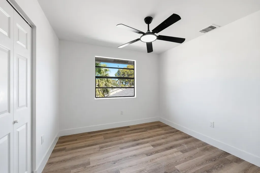 820 Rock Hill Avenue Davie FL 33325