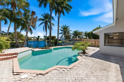820 Rock Hill Avenue Davie FL 33325