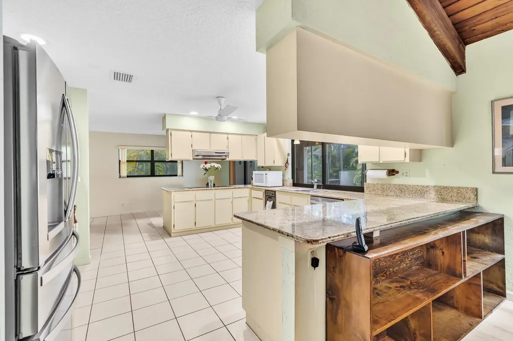 175 NW 84th Way Coral Springs FL 33071