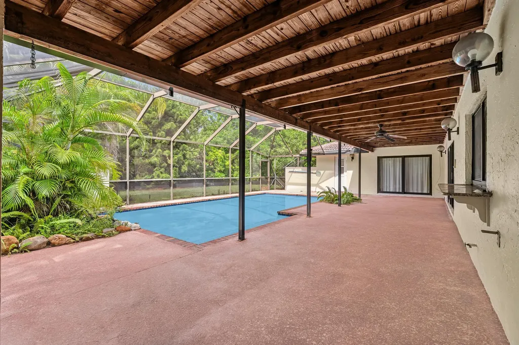 175 NW 84th Way Coral Springs FL 33071