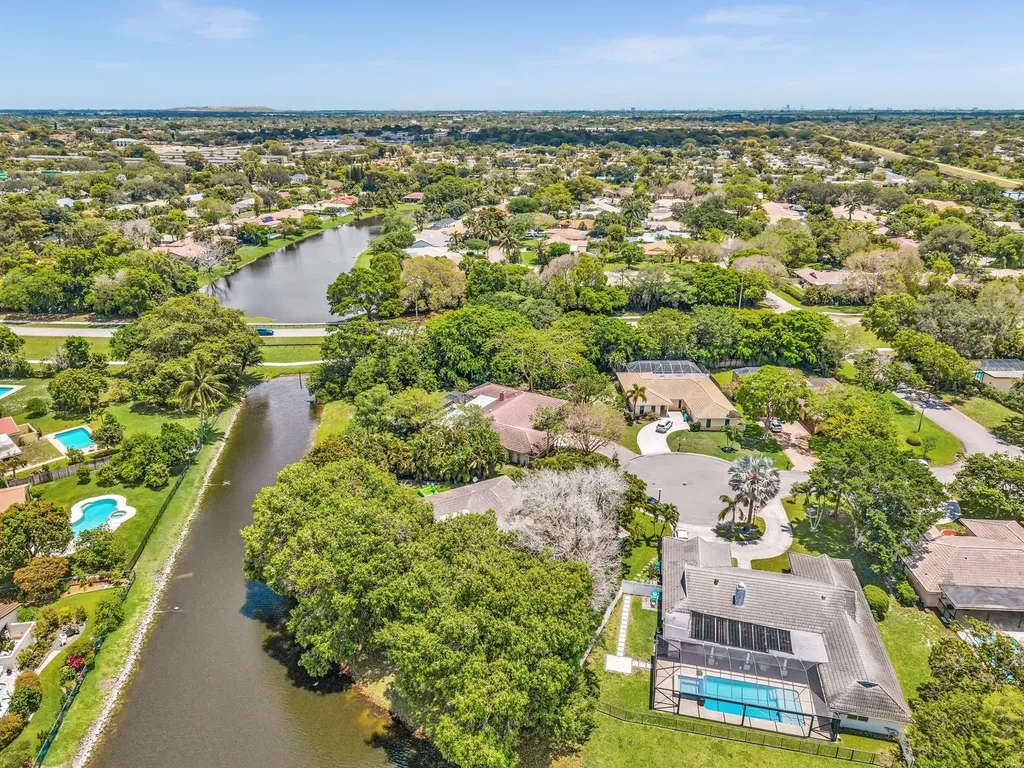175 NW 84th Way Coral Springs FL 33071