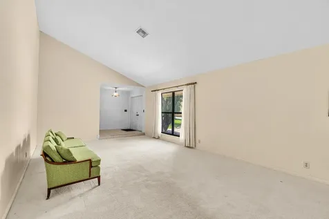 175 NW 84th Way Coral Springs FL 33071