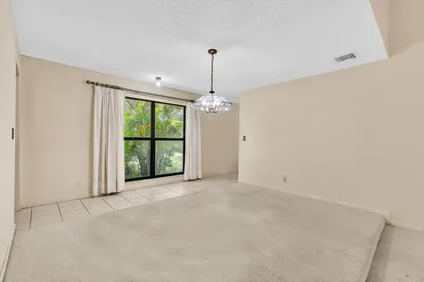 175 NW 84th Way Coral Springs FL 33071